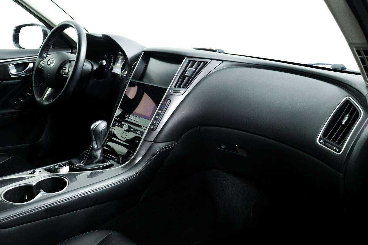 Б/У Инфинити К50 2016 года. Фото: #6
