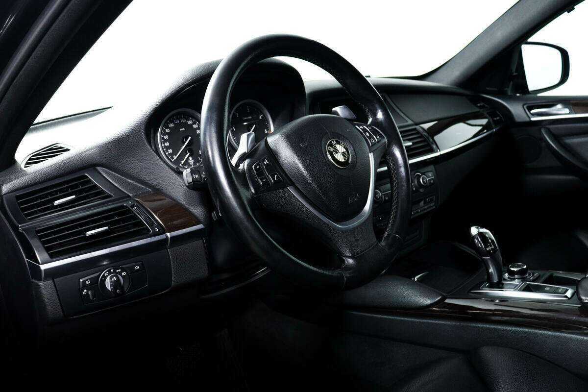 Б/У БМВ Икс6 2010 года. Фото: #12