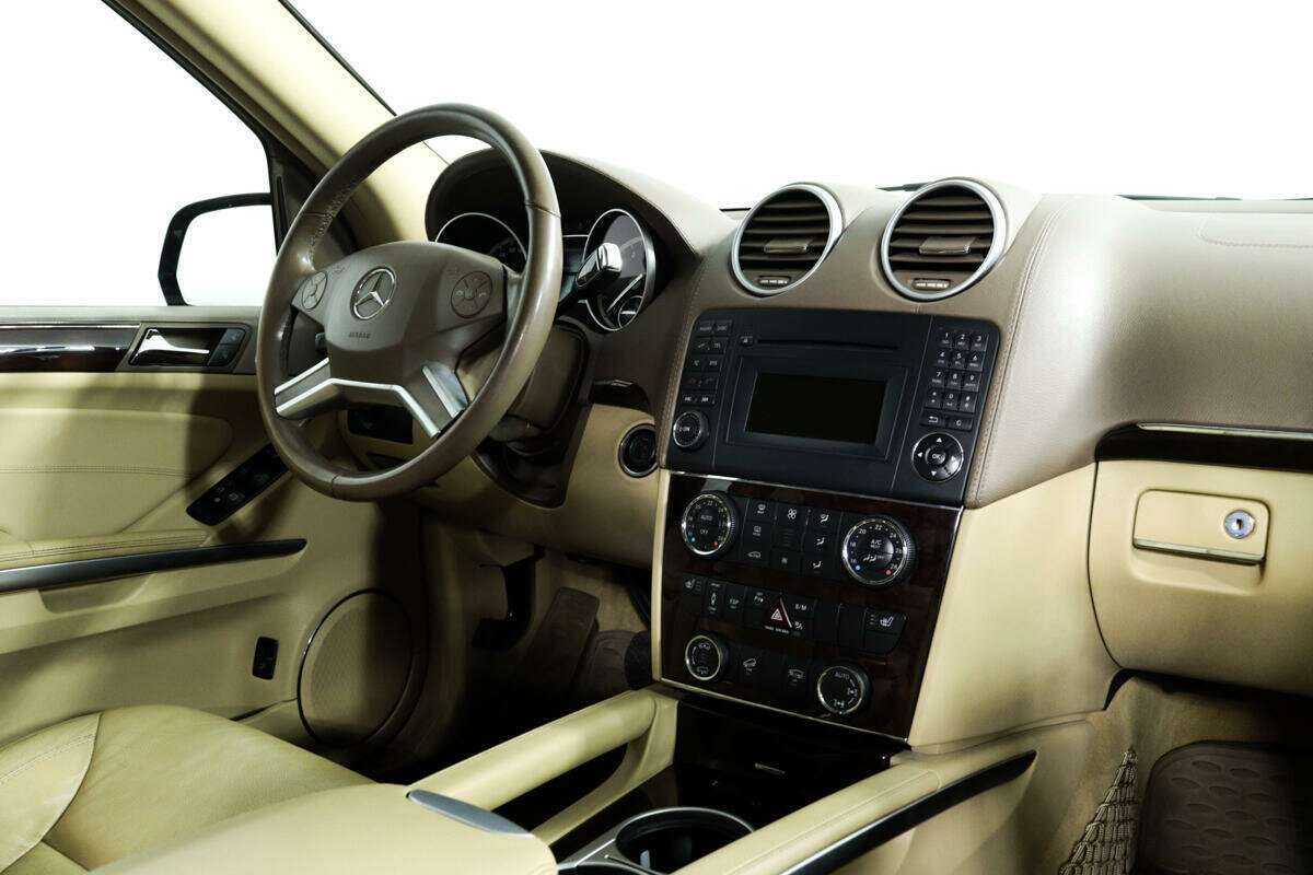 Б/У Мерседес-Бенц ГЛ-Класс 2009 года. Фото: #8