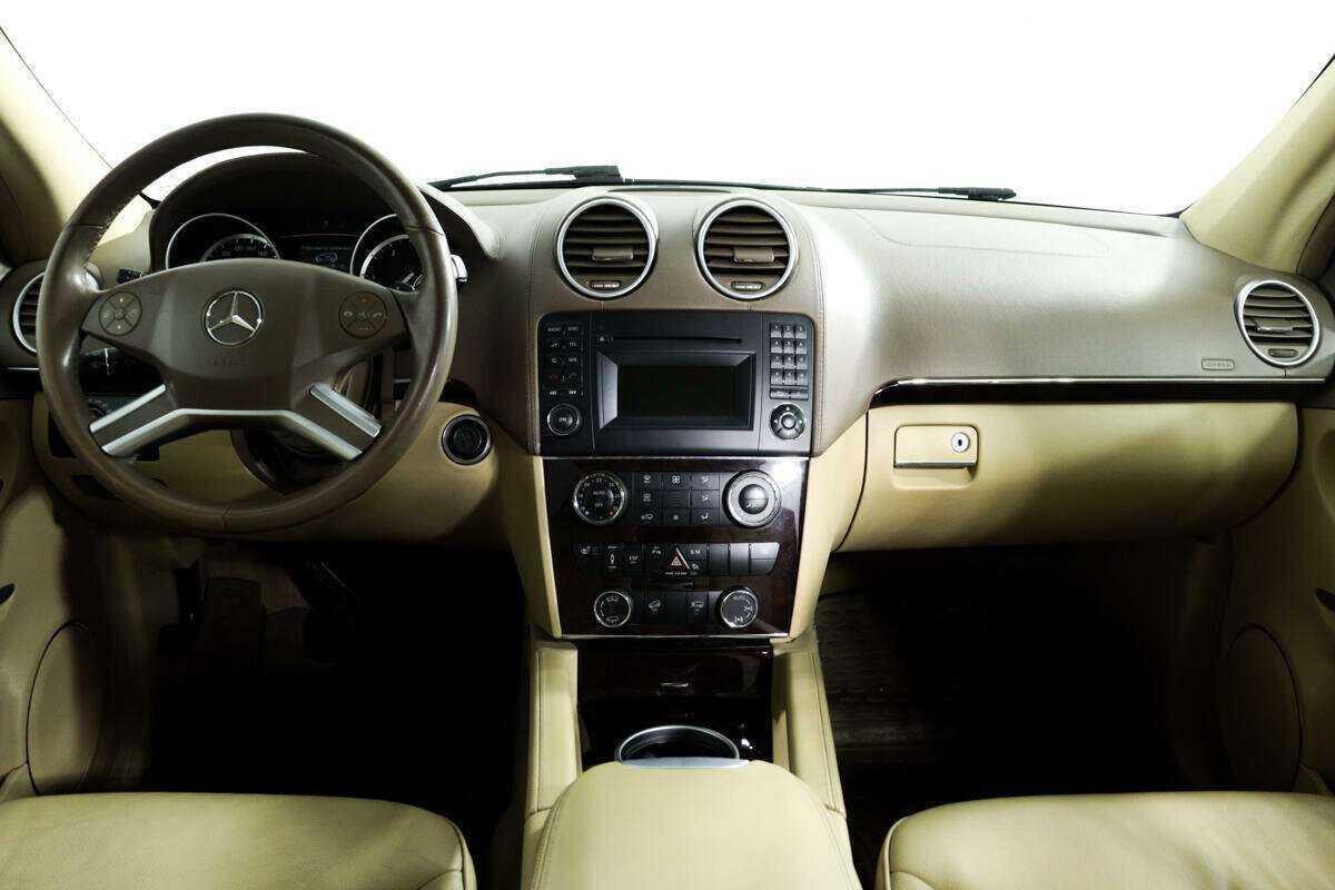 Б/У Мерседес-Бенц ГЛ-Класс 2009 года. Фото: #10