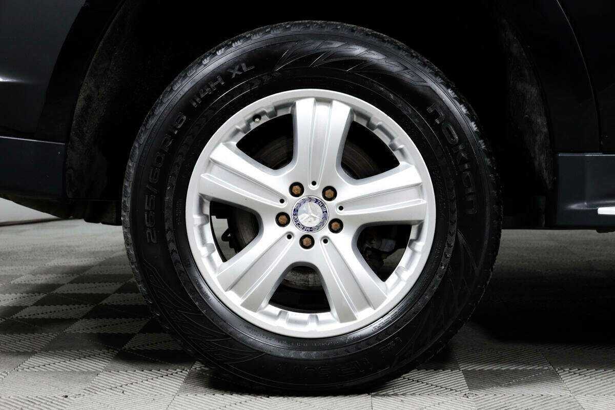 Б/У Мерседес-Бенц ГЛ-Класс 2009 года. Фото: #13