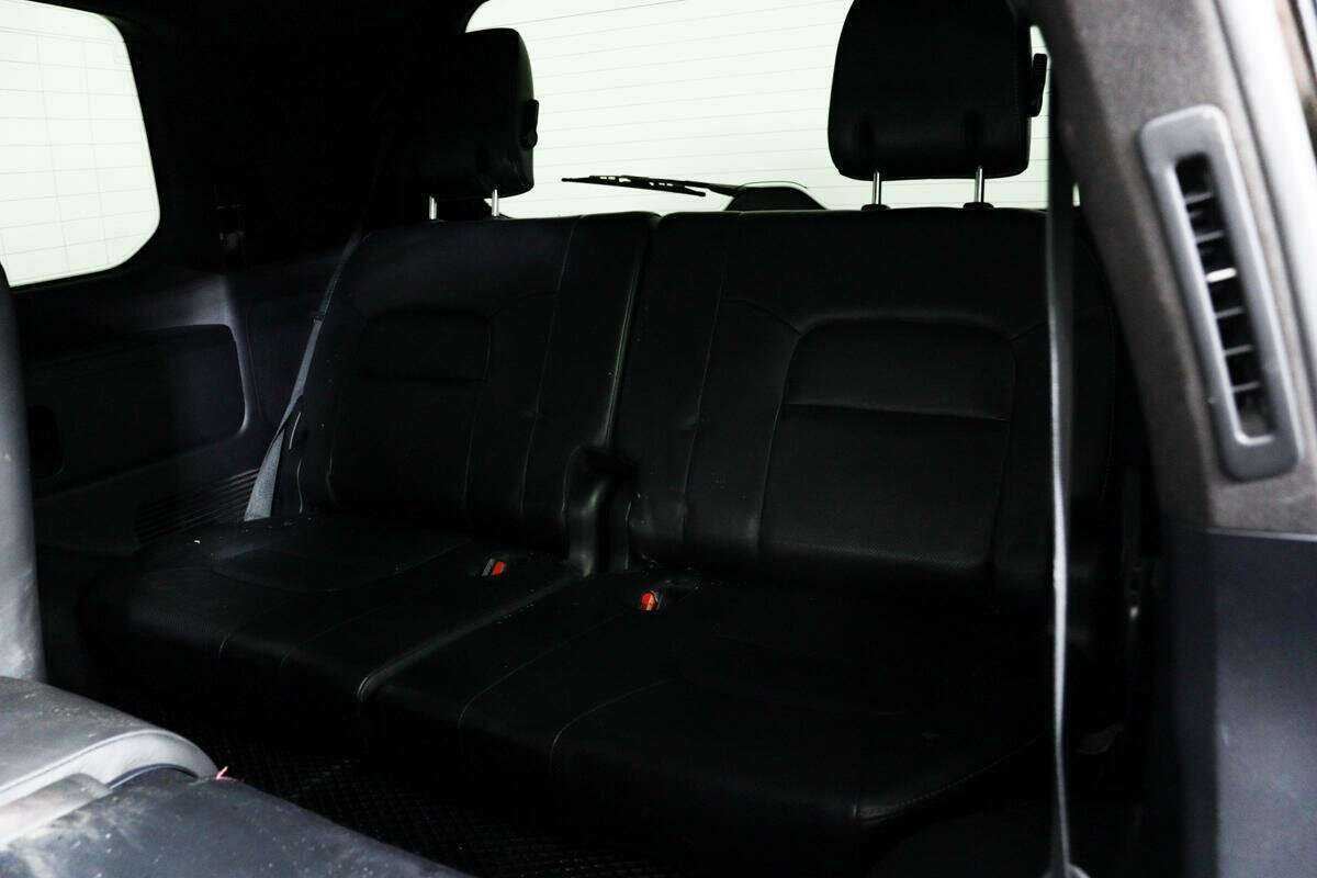 Б/У Тойота Лэнд Крузер 2012 года. Фото: #13