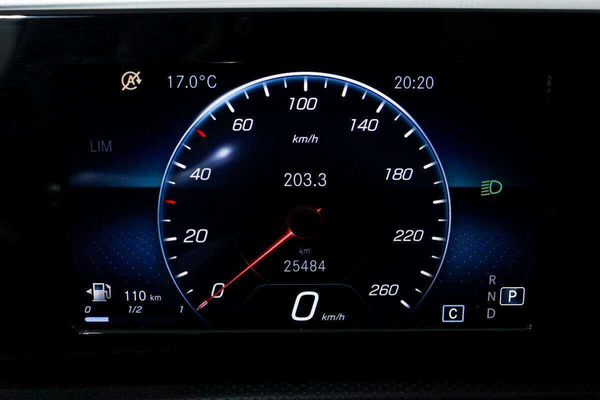 Б/У Мерседес-Бенц А-Класс 2020 года. Фото: #8