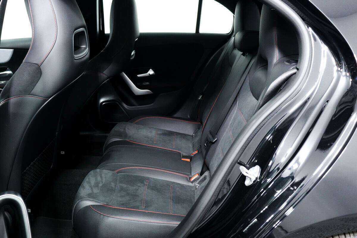 Б/У Мерседес-Бенц А-Класс 2020 года. Фото: #10