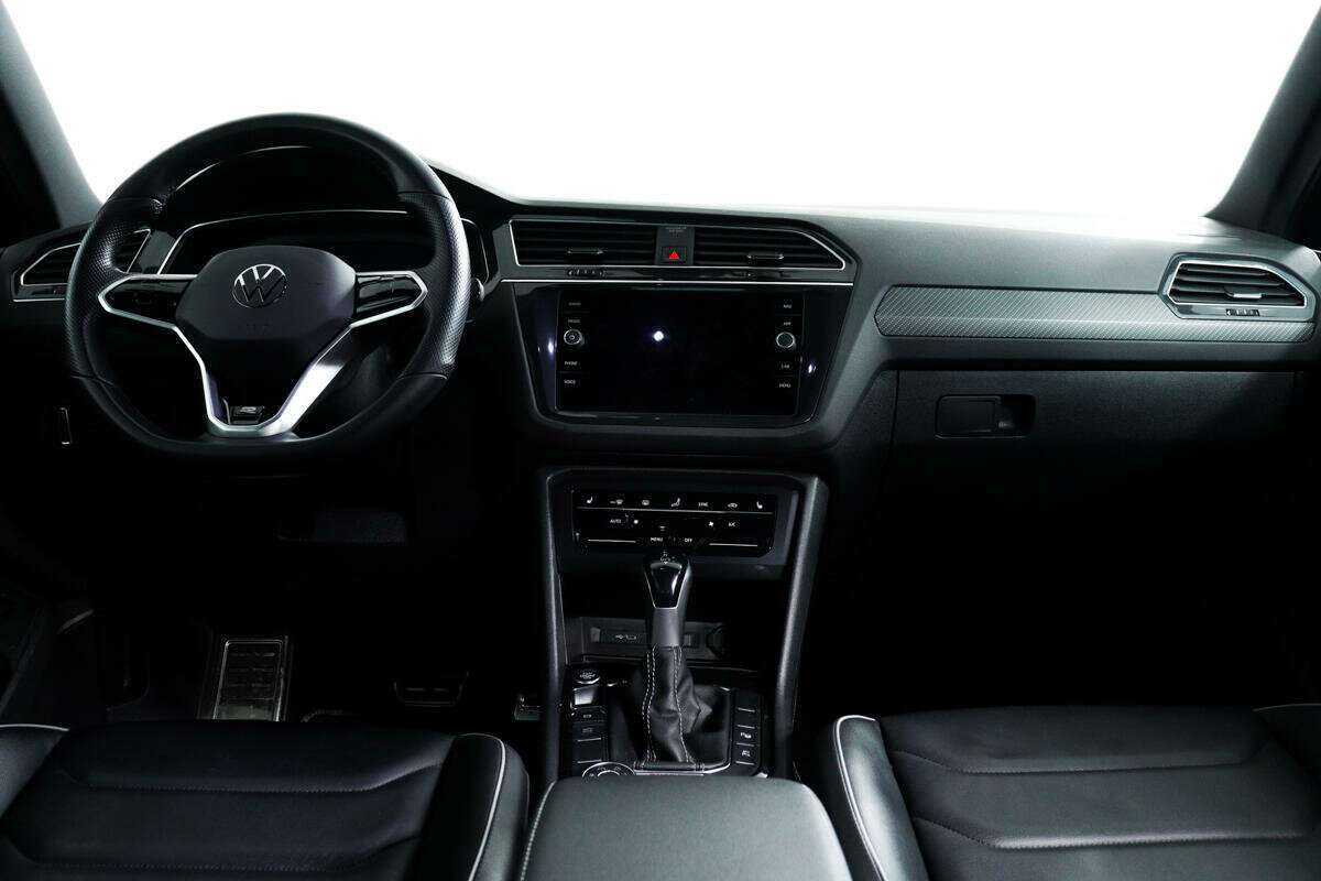 Б/У Фольксваген Тигуан 2021 года. Фото: #10