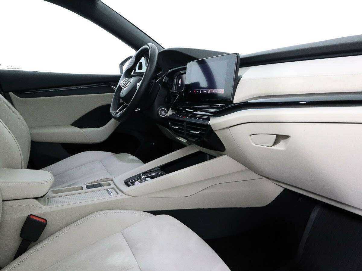 Б/У Шкода Октавия 2021 года. Фото: #5