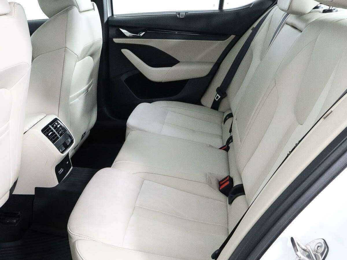 Б/У Шкода Октавия 2021 года. Фото: #6