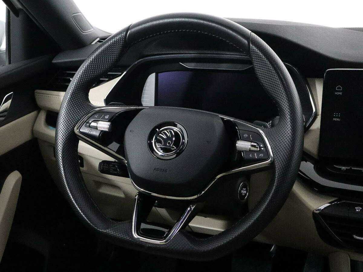 Б/У Шкода Октавия 2021 года. Фото: #10