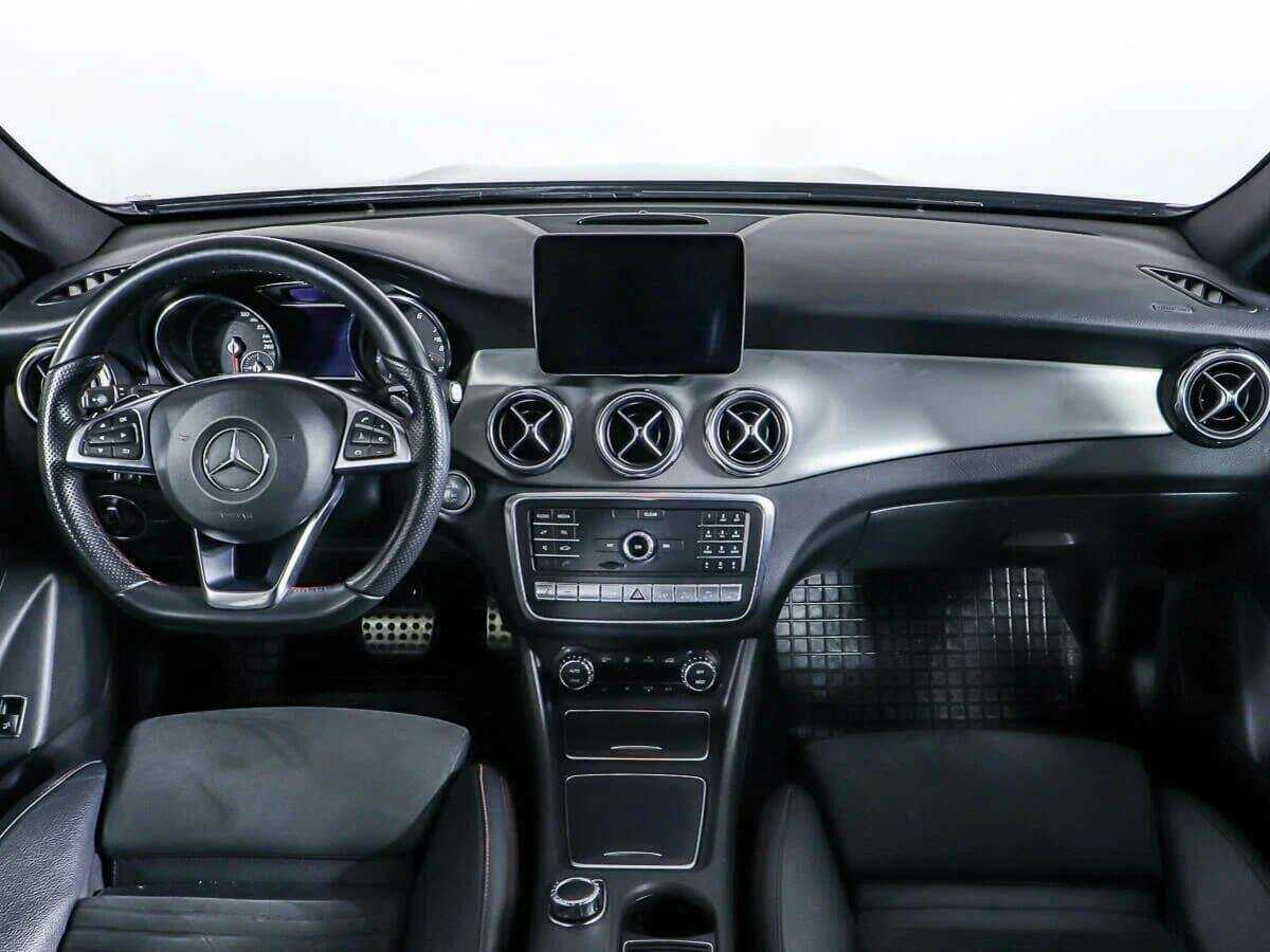 Б/У Мерседес-Бенц ГЛА 2018 года. Фото: #11