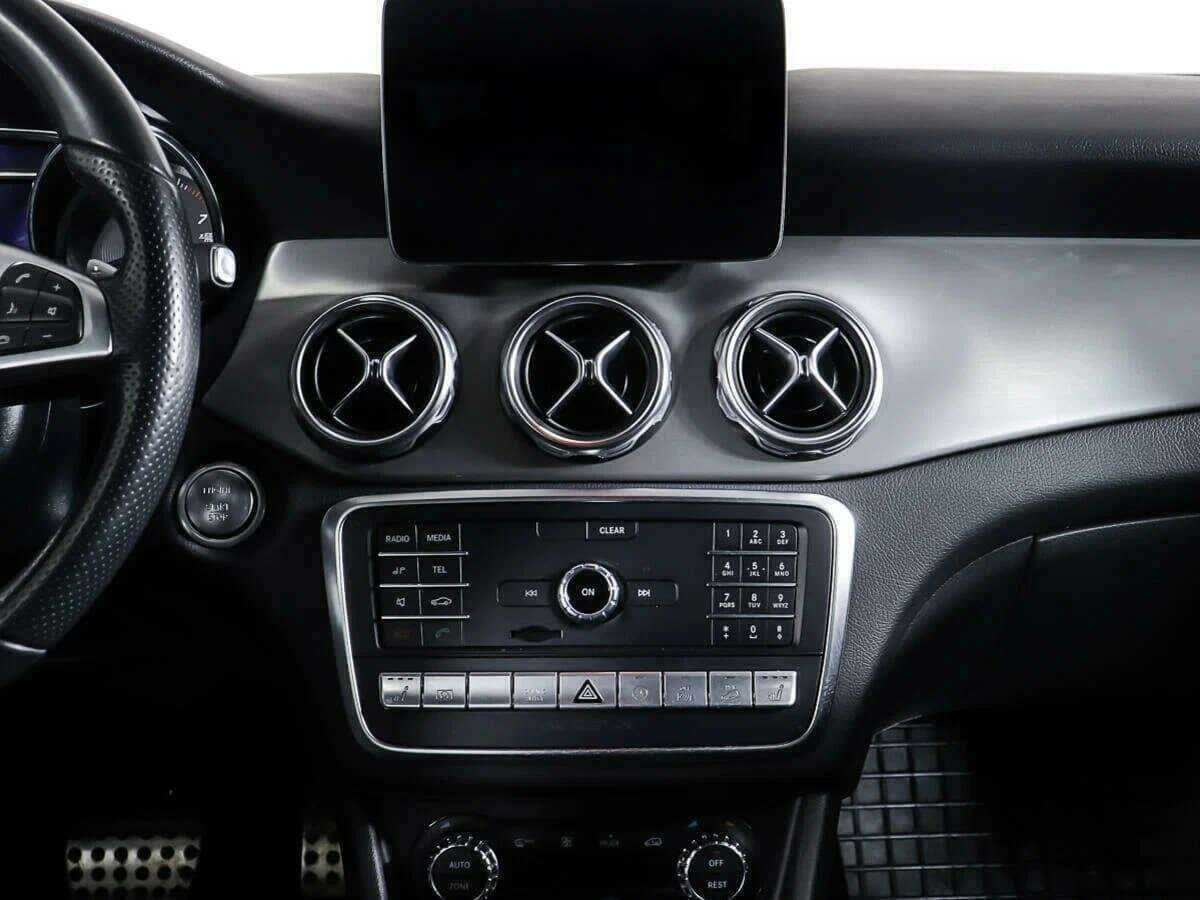 Б/У Мерседес-Бенц ГЛА 2018 года. Фото: #12