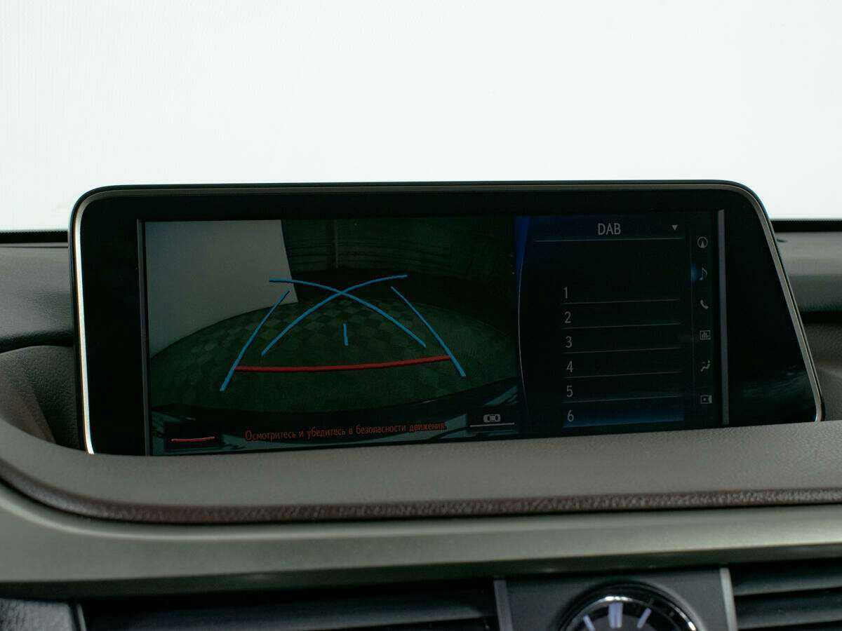 Б/У Лексус Р-Икс 2016 года. Фото: #24