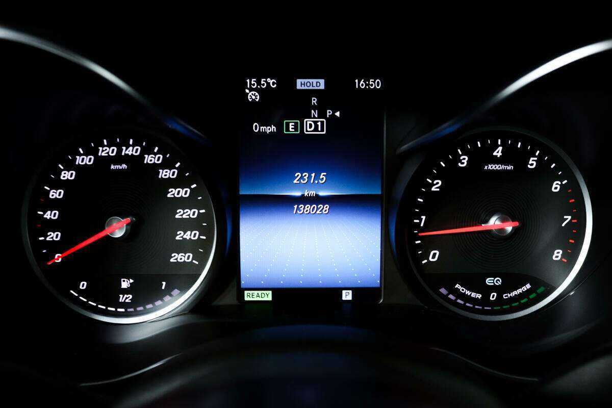 Б/У Мерседес-Бенц Ц-Класс 2018 года. Фото: #9