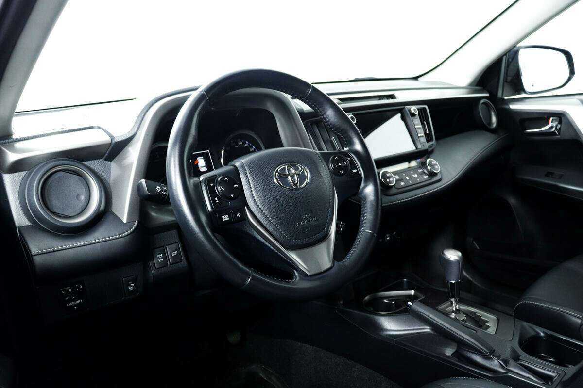 Б/У Тойота Рав4 2019 года. Фото: #12