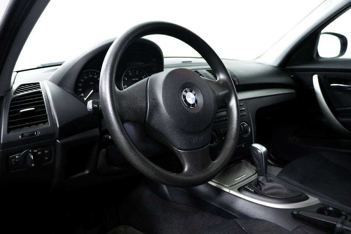 Б/У БМВ 1 серии 2010 года. Фото: #12