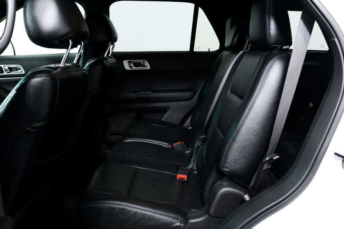 Б/У Форд Експлорер 2015 года. Фото: #11