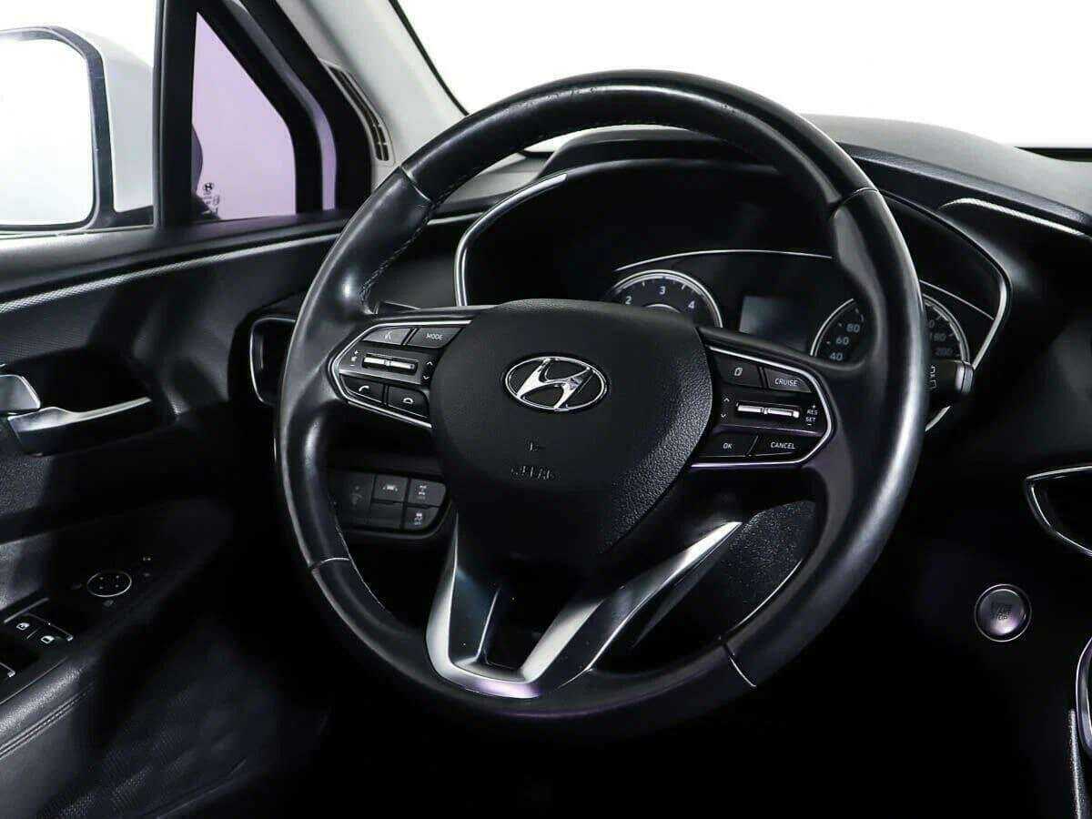 Б/У Хендай Санта Фе 2018 года. Фото: #16