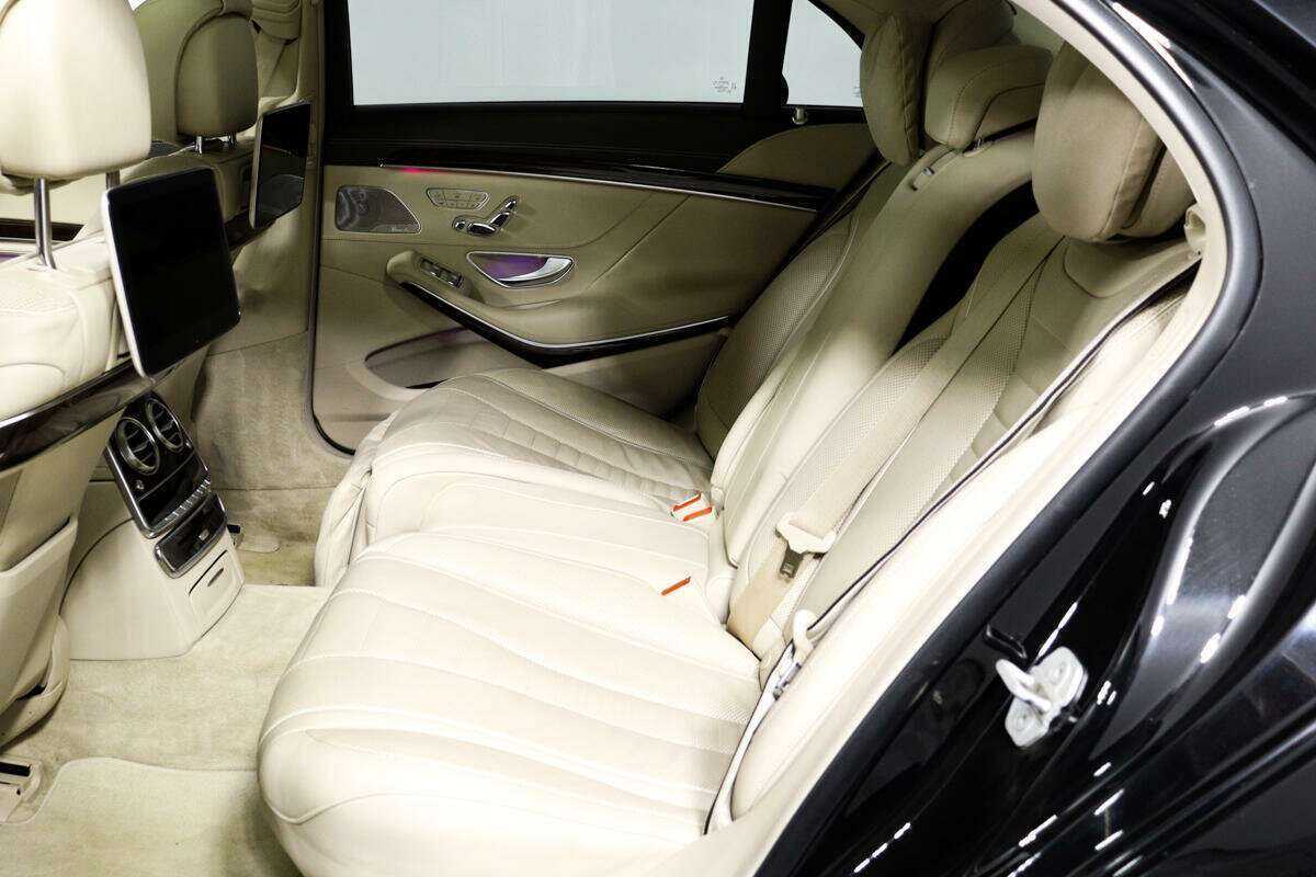 Б/У Мерседес-Бенц С-Класс 2017 года. Фото: #11