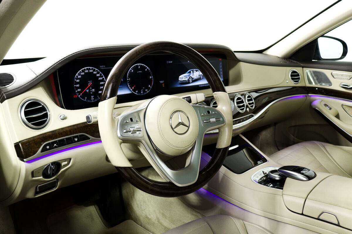 Б/У Мерседес-Бенц С-Класс 2017 года. Фото: #12