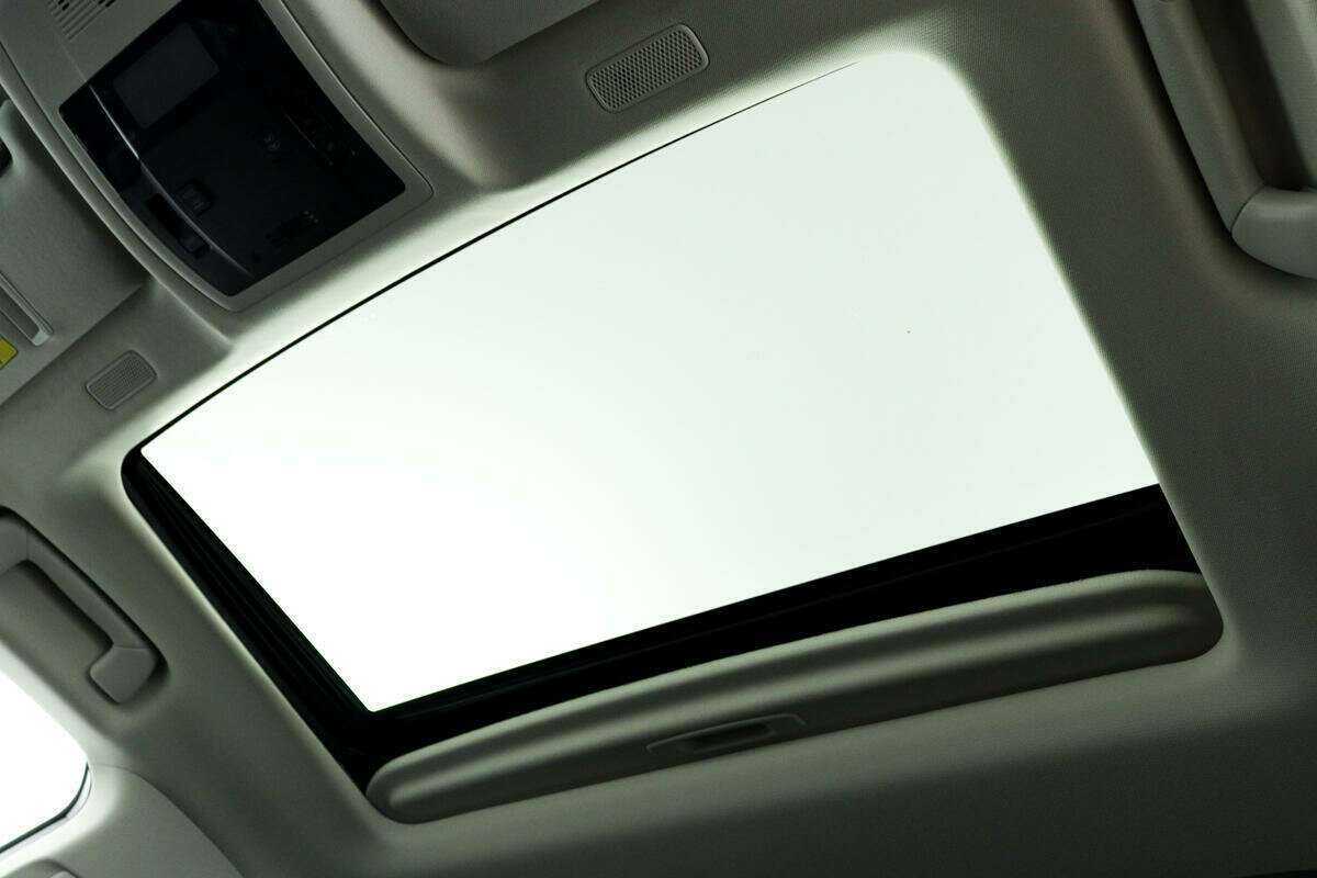 Б/У Лексус ЕС 2018 года. Фото: #14