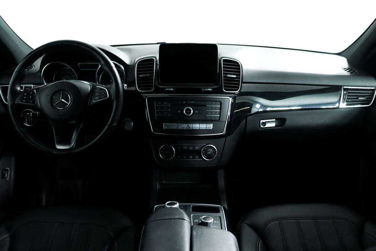 Б/У Мерседес-Бенц ГЛЕ 2018 года. Фото: #10