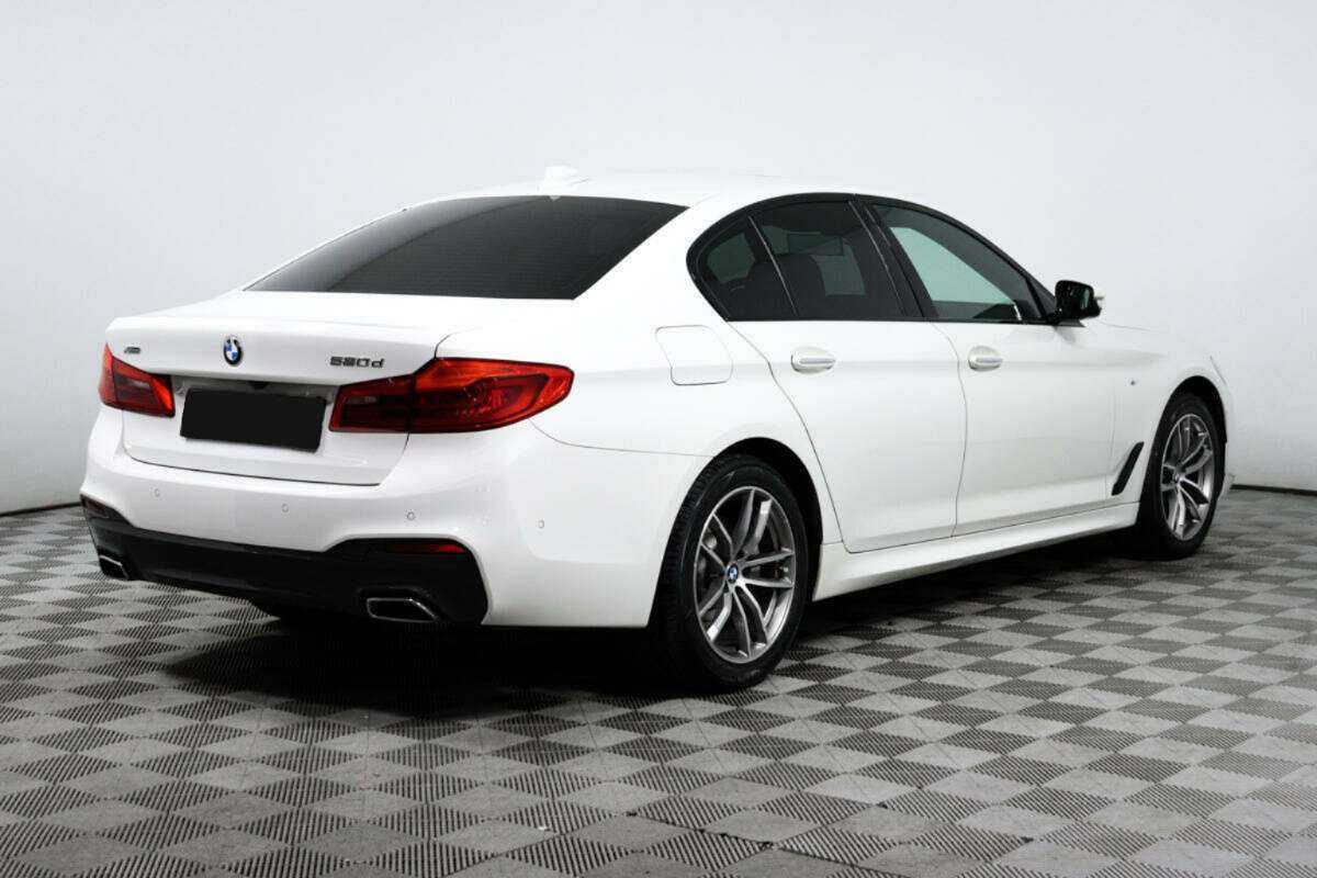 Б/У БМВ 5 серии 2017 года. Фото: #4