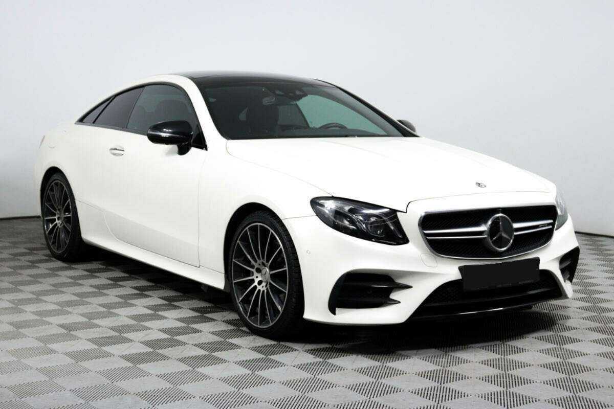 Б/У Мерседес-Бенц Е-Класс АМГ 2018 года. Фото: #2