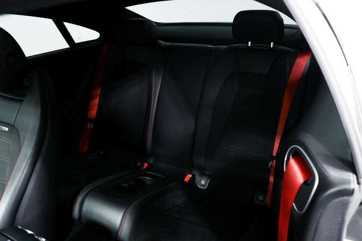 Б/У Мерседес-Бенц Е-Класс АМГ 2018 года. Фото: #11