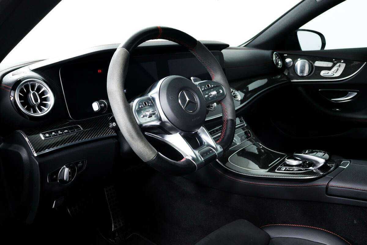 Б/У Мерседес-Бенц Е-Класс АМГ 2018 года. Фото: #12