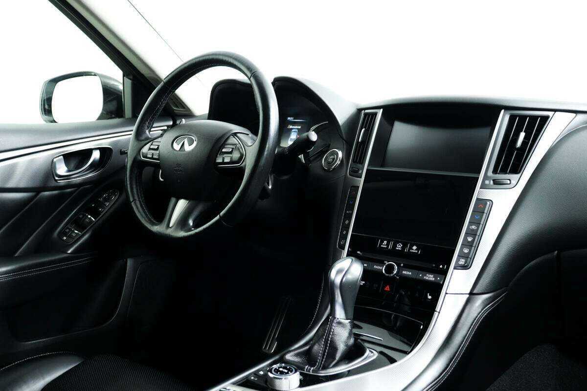 Б/У Инфинити К50 2016 года. Фото: #8