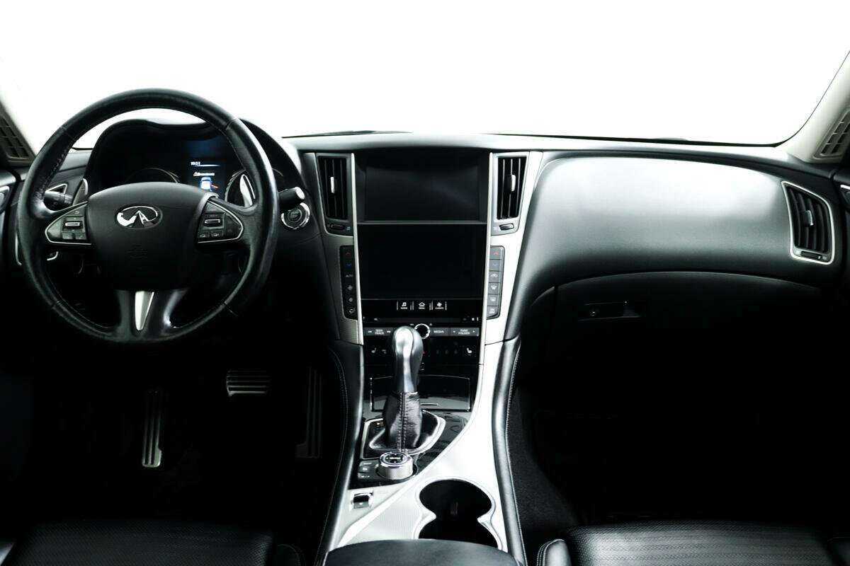 Б/У Инфинити К50 2016 года. Фото: #10