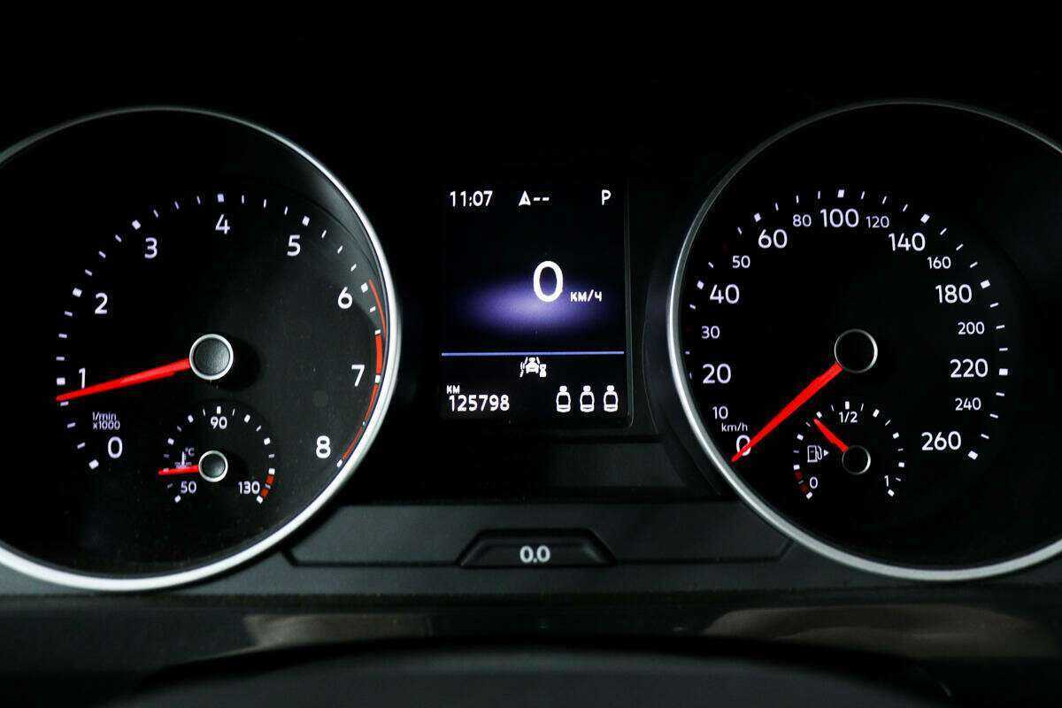 Б/У Фольксваген Тигуан 2021 года. Фото: #9