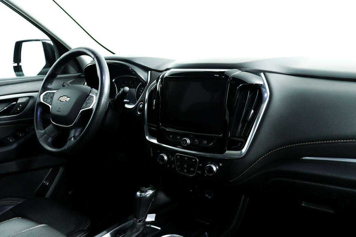 Б/У Шевроле Трэверс 2019 года. Фото: #8