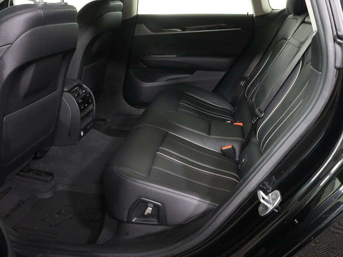 Б/У БМВ 6 серии 2020 года. Фото: #8