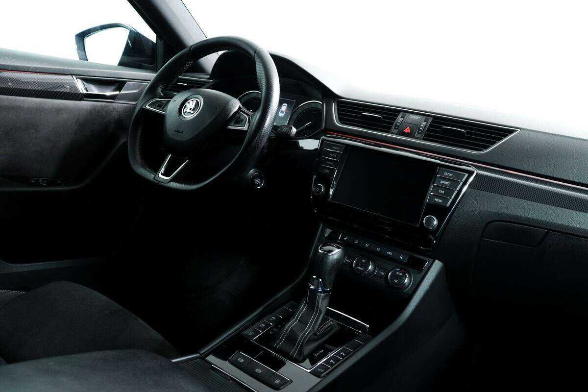 Б/У Шкода Суперб 2017 года. Фото: #8