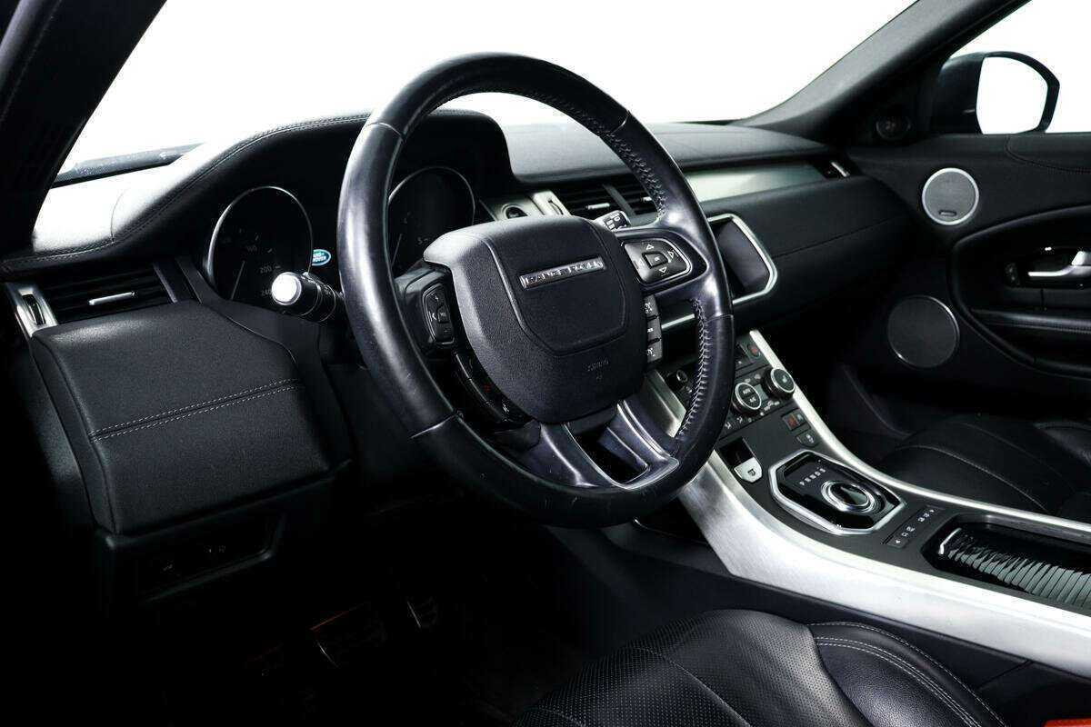 Б/У Лэнд Ровер Рэнж Ровер Эвок 2017 года. Фото: #12