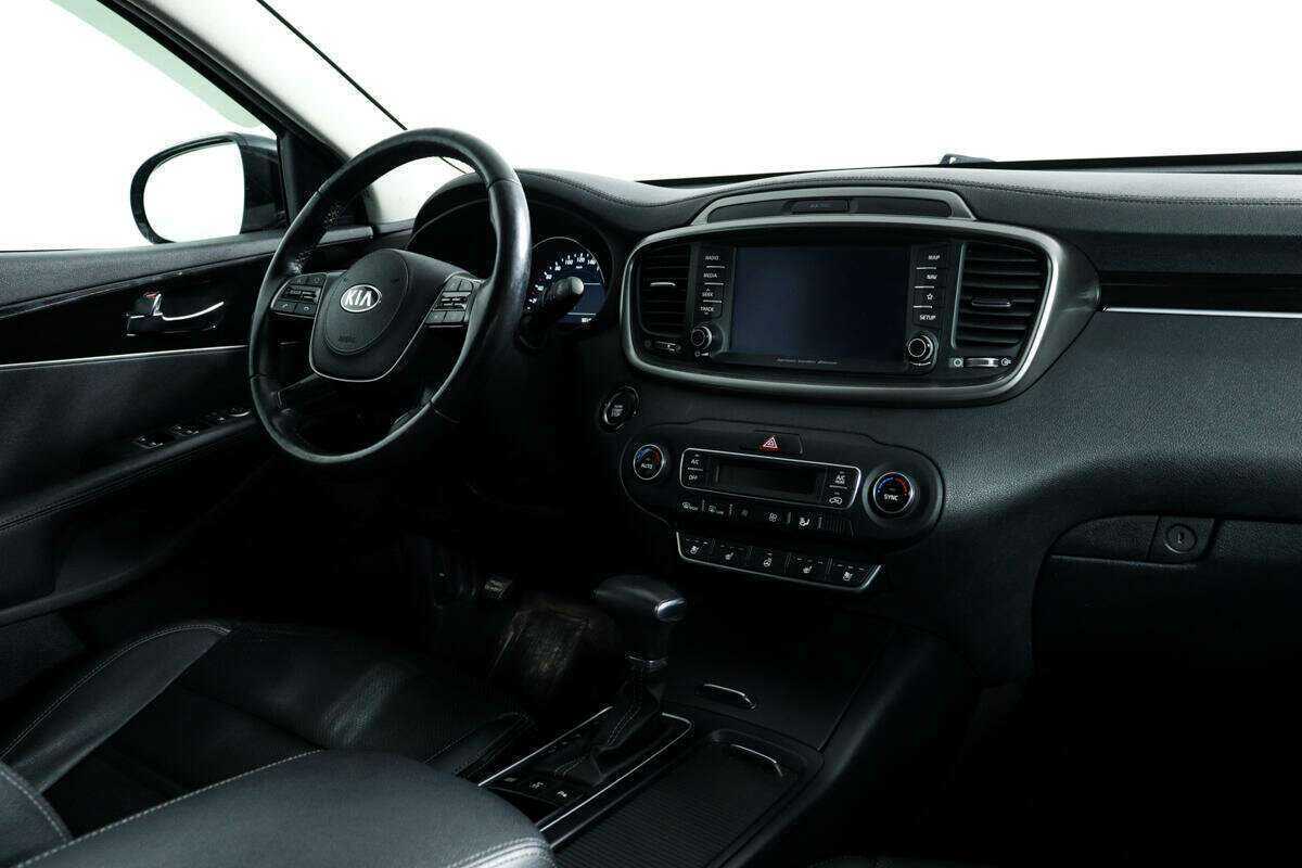 Б/У Киа Соренто 2018 года. Фото: #8