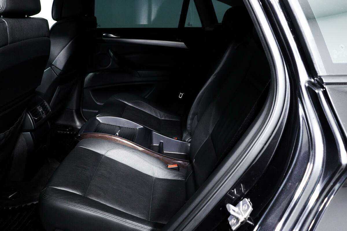 Б/У БМВ Икс6 2011 года. Фото: #11