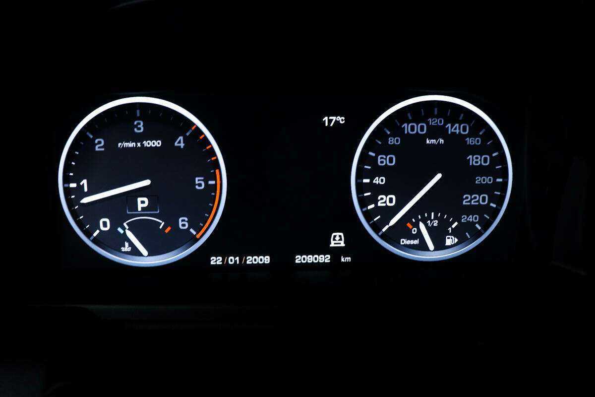 Б/У Лэнд Ровер Рэнж Ровер 2011 года. Фото: #8