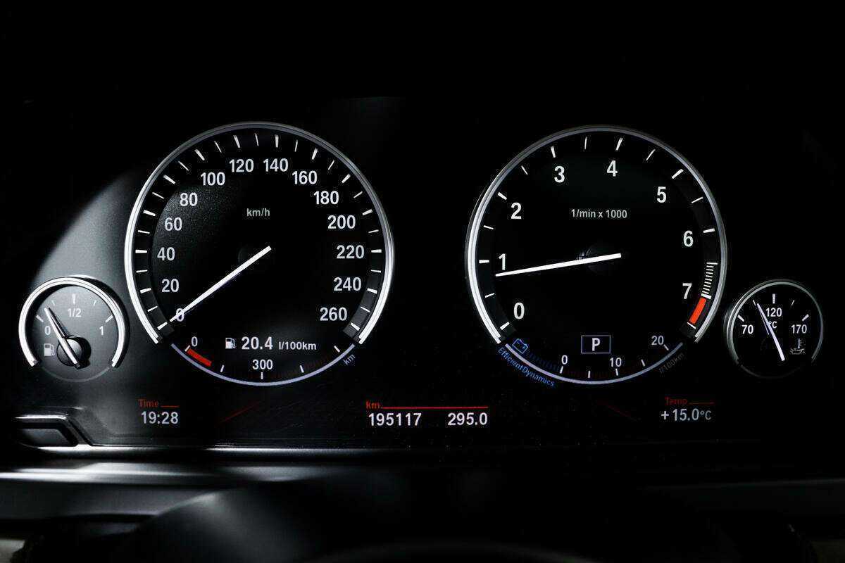 Б/У БМВ 7 серии 2011 года. Фото: #8