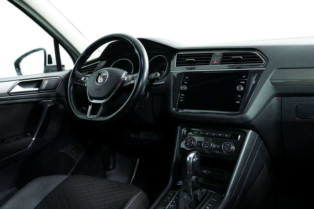 Б/У Фольксваген Тигуан 2018 года. Фото: #7