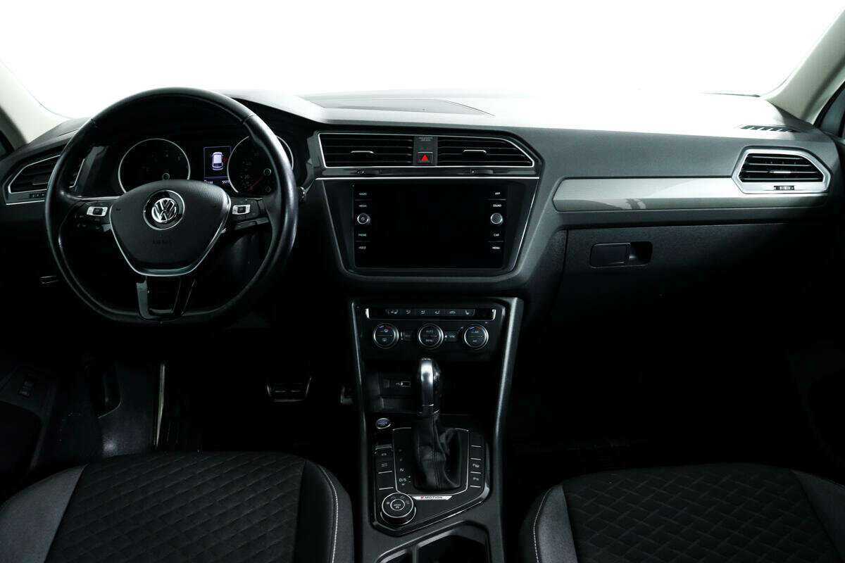 Б/У Фольксваген Тигуан 2018 года. Фото: #9