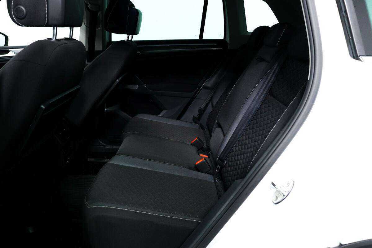 Б/У Фольксваген Тигуан 2018 года. Фото: #10