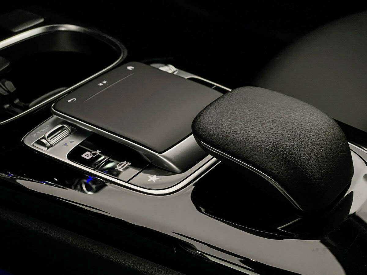 Б/У Мерседес-Бенц А-Класс 2018 года. Фото: #13