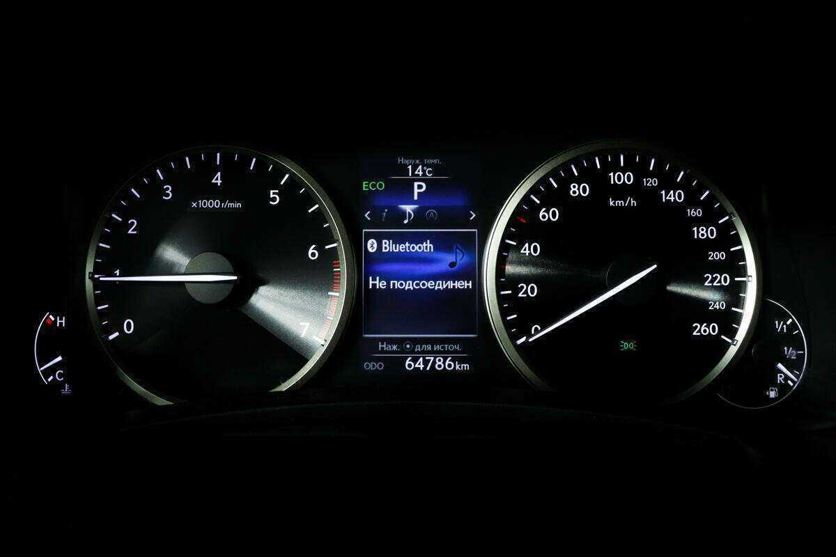 Б/У Лексус Н-Икс 2016 года. Фото: #9