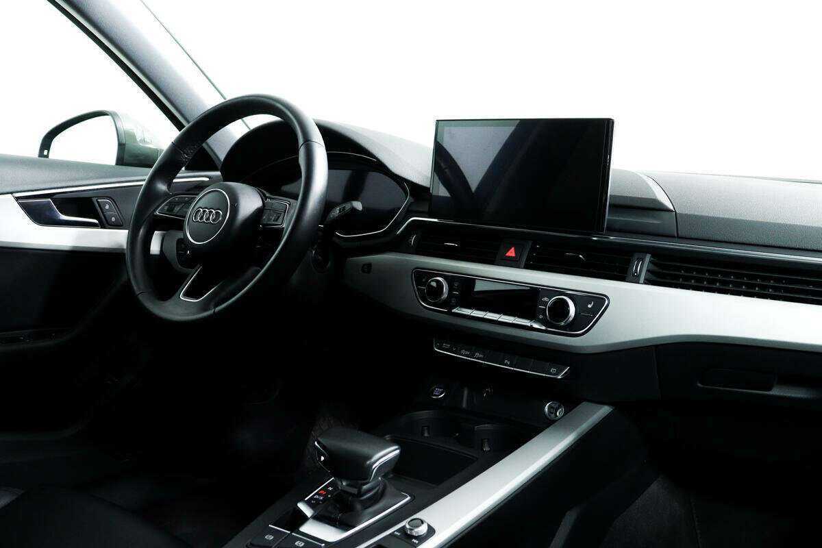 Б/У Ауди А4 2021 года. Фото: #8