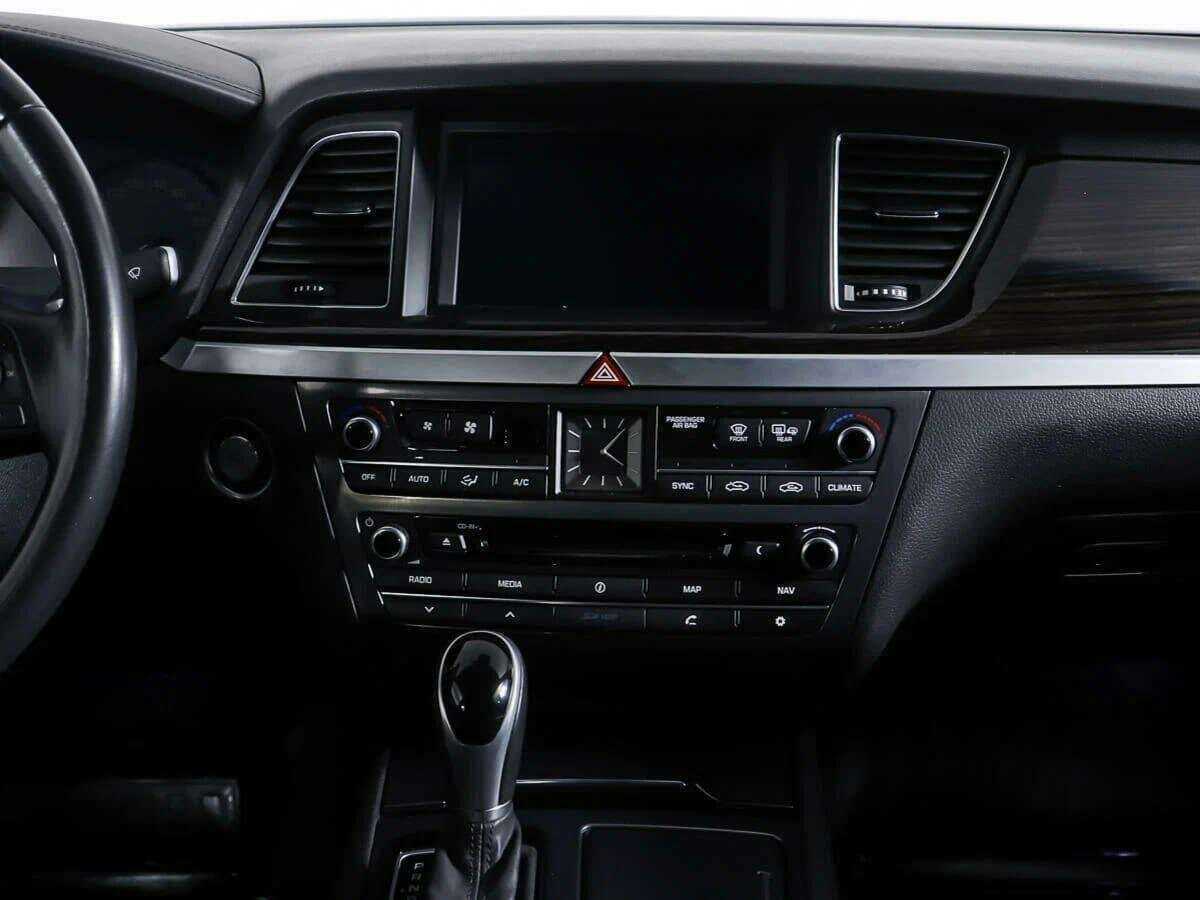 Б/У Хендай Генезис 2014 года. Фото: #11