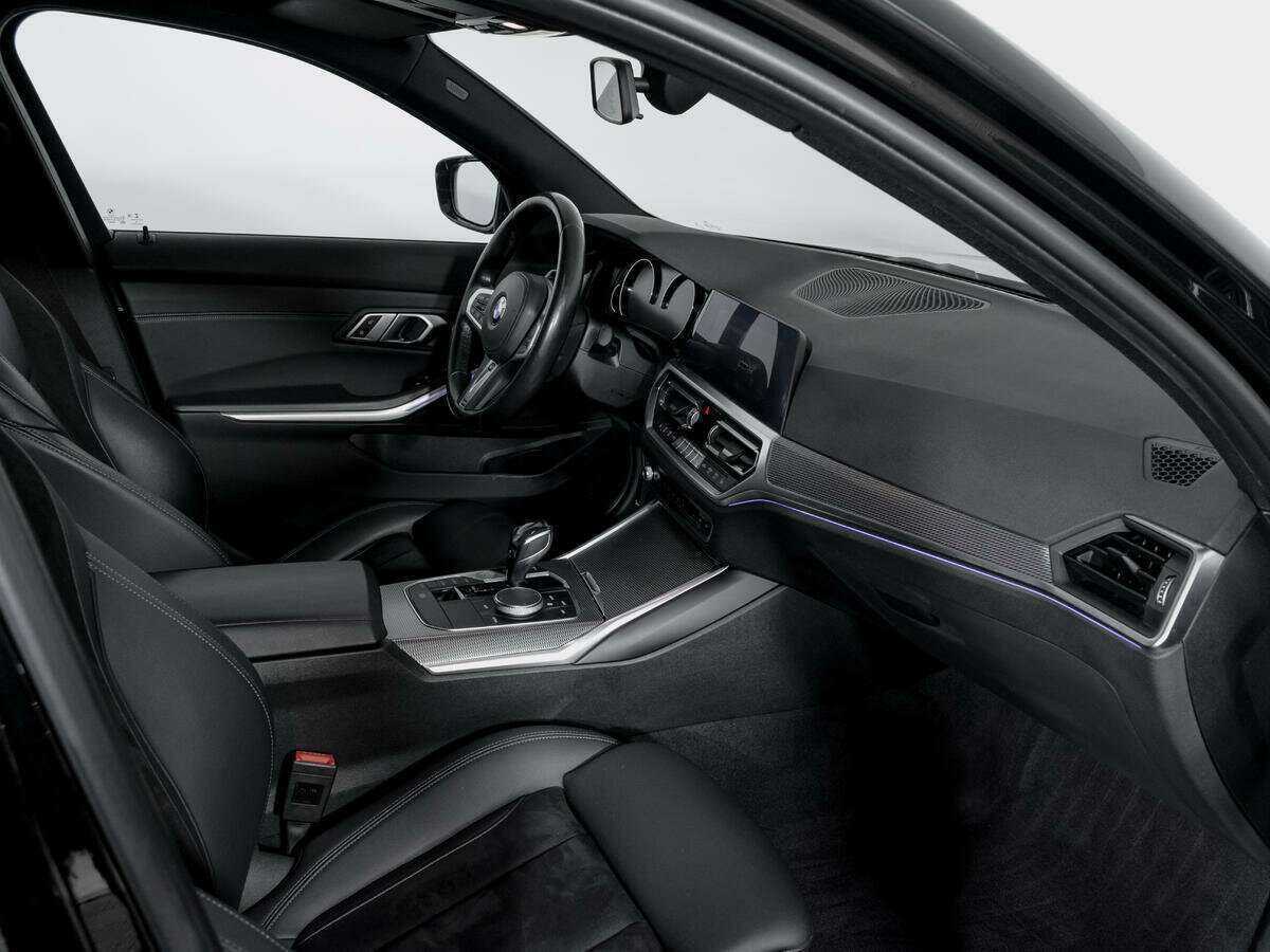 Б/У БМВ 3 серии 2019 года. Фото: #8