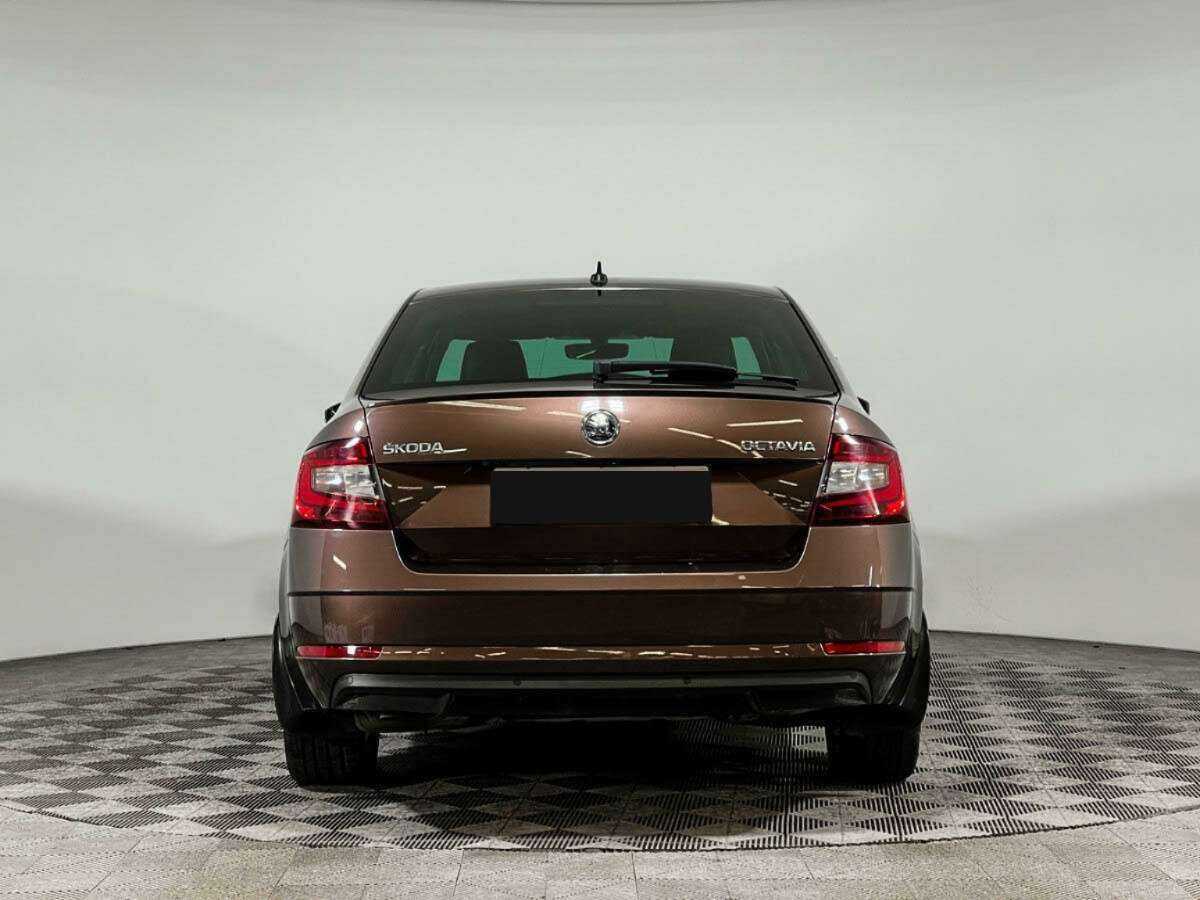 Б/У Шкода Октавия 2018 года. Фото: #5