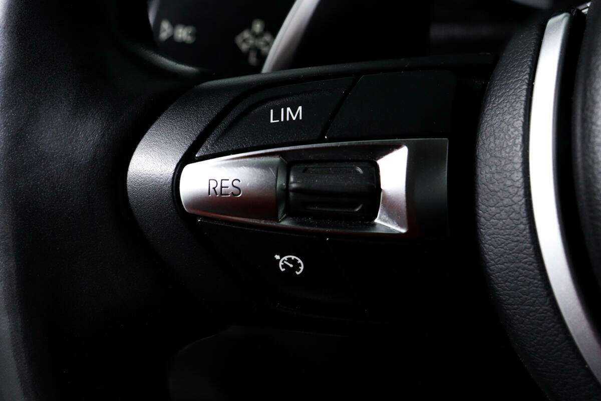 Б/У БМВ 3 серии 2016 года. Фото: #14