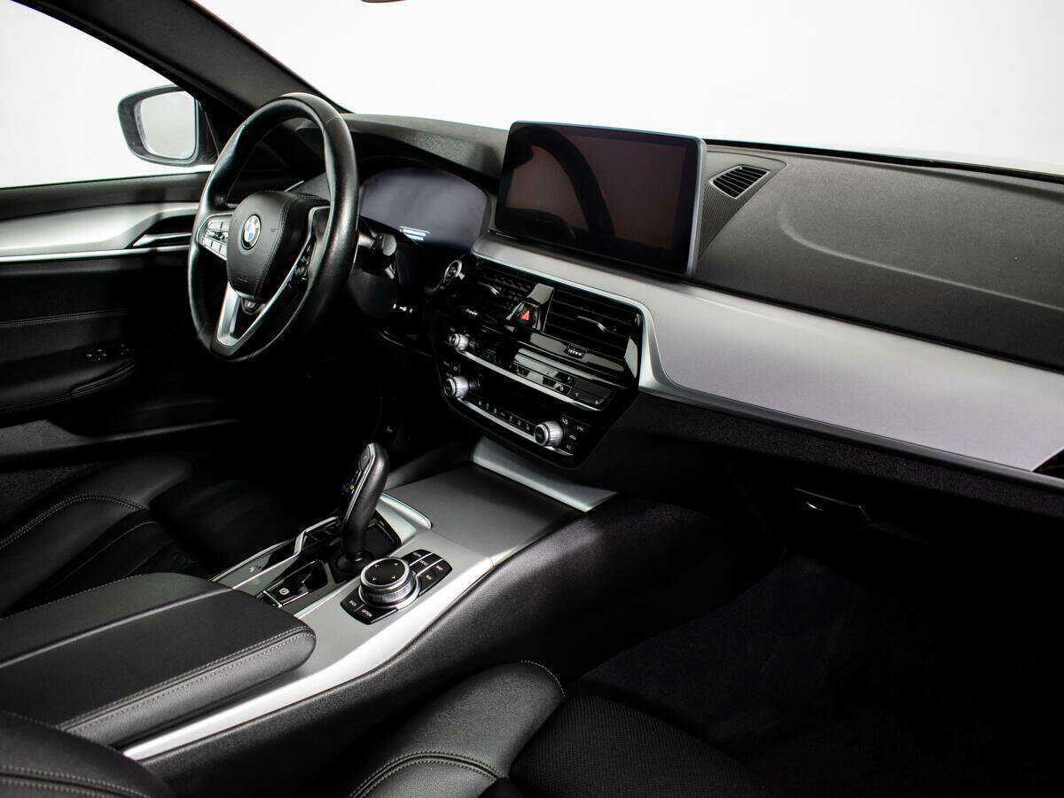 Б/У БМВ 5 серии 2022 года. Фото: #5